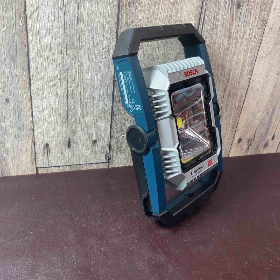 【中古品】ボッシュ(BOSCH) コードレススタンドライト GLI18V-1900【東大和店】