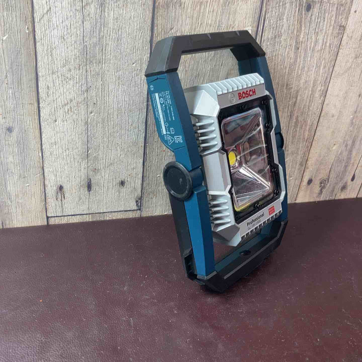 【中古品】ボッシュ(BOSCH) コードレススタンドライト GLI18V-1900【東大和店】