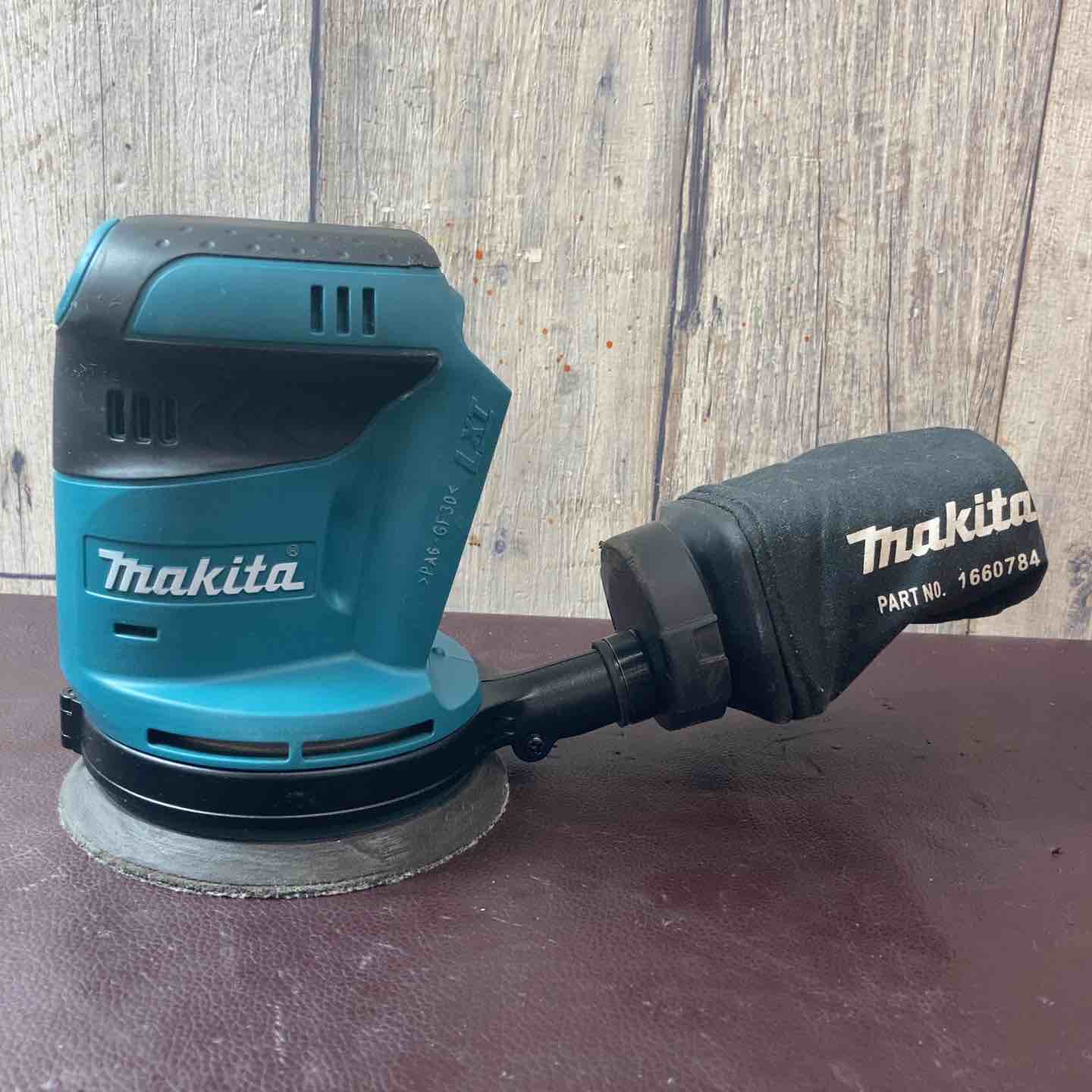 中古品】 マキタ(makita) コードレスランダムオービットサンダ BO180DZ