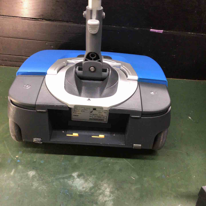 廃版　FIMOP（フィモップ）- 超小型自動床洗浄機　バッテリー1個、ACアダプタ付属【戸田店】