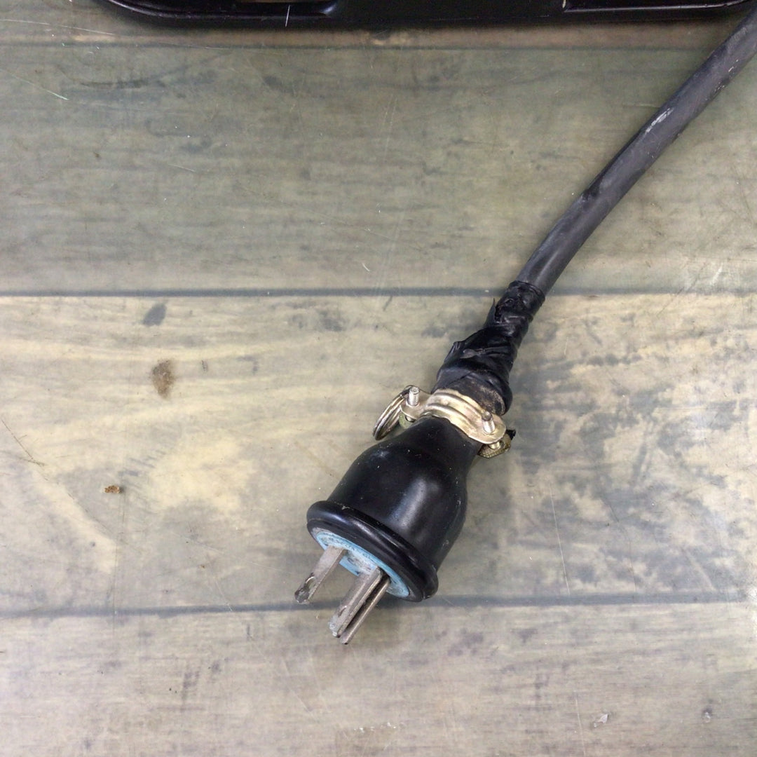 〇マキタ(makita) 常圧エアコンプレッサ AC7011 50Hz【東大和店】