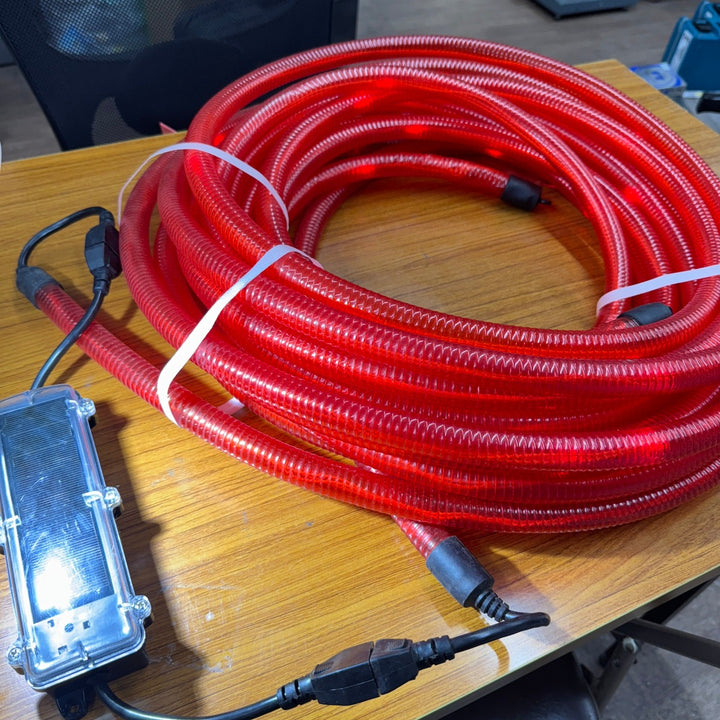 【中古】 ソーラーLEDチューブ 4点セット 4巻 コントローラ4機 駐車場 現場 安全 夜間点灯 保安灯 【桶川店】