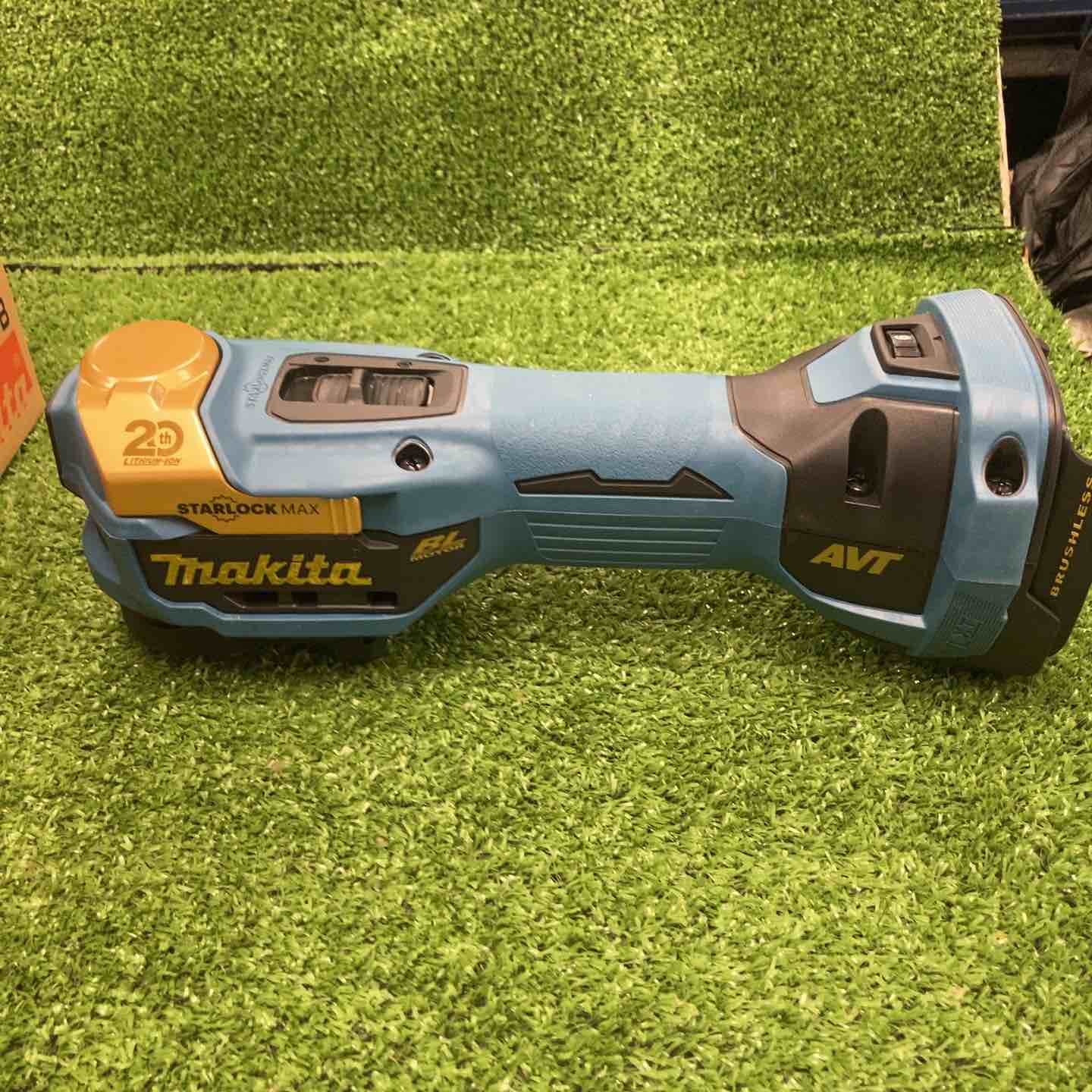 マキタ(makita) コードレスマルチツール TM52DZPB(本体のみ) LXT20周年記念限定カラー プレミアムブルー【川崎店】 ☆マキタ(makita) コードレスマルチツール TM52DZPB(本体のみ) LXT20