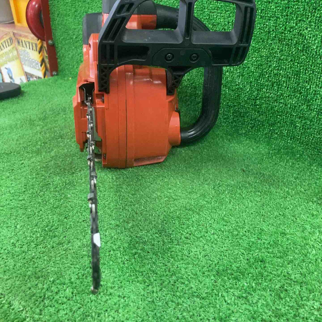 ◇マキタ(makita) 充電式チェンソー MUC008GZ【川崎店】