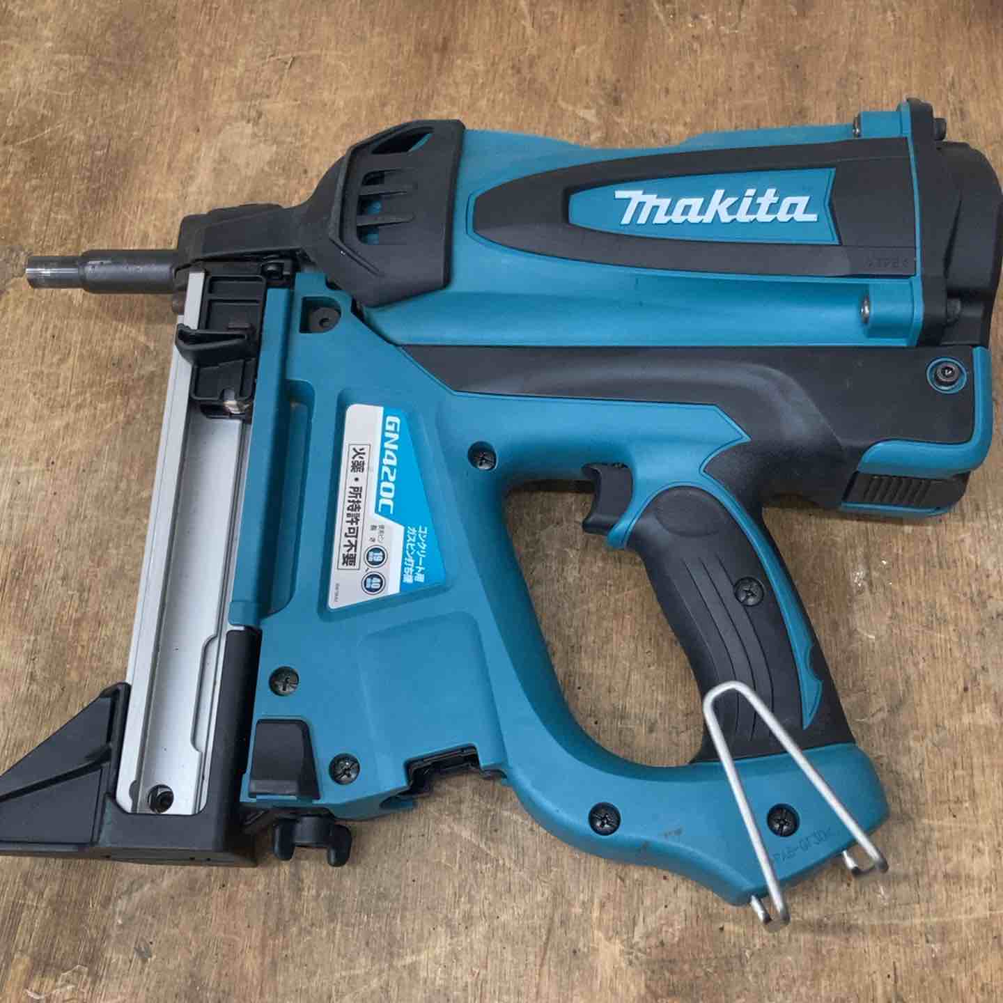 ☆マキタ(makita) コードレスコンクリート用ガスピン打ち機 GN420C
