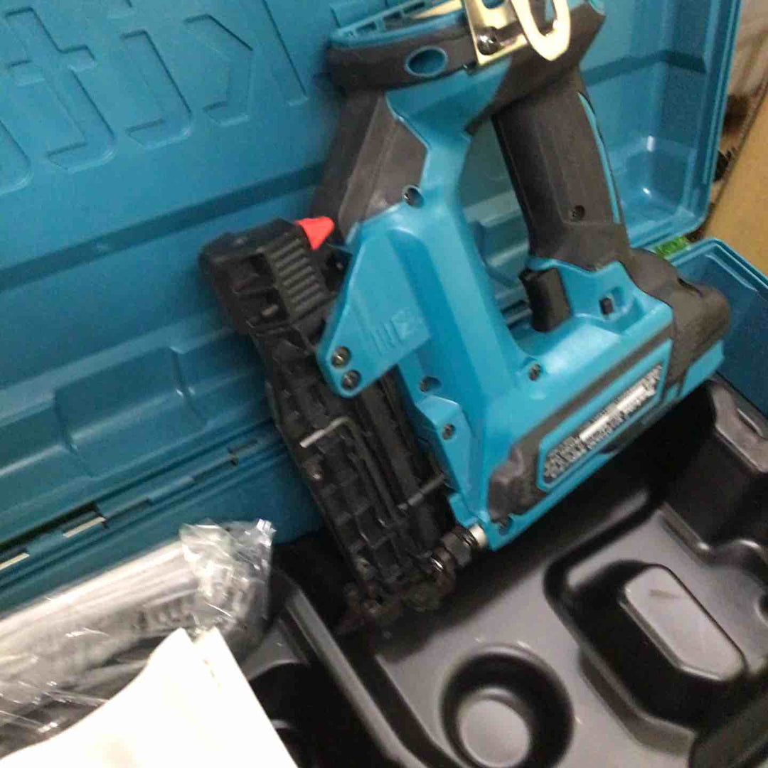 ★マキタ(makita) コードレスピンネイラ PT353DZK【町田店】