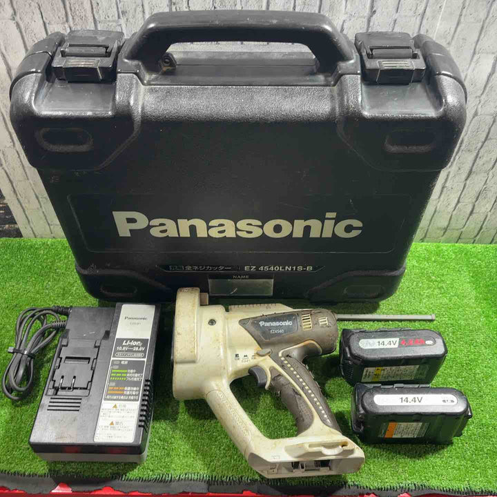 ◇パナソニック(Panaonic) コードレス全ネジカッター EZ4540LN2S-B【川口店】
