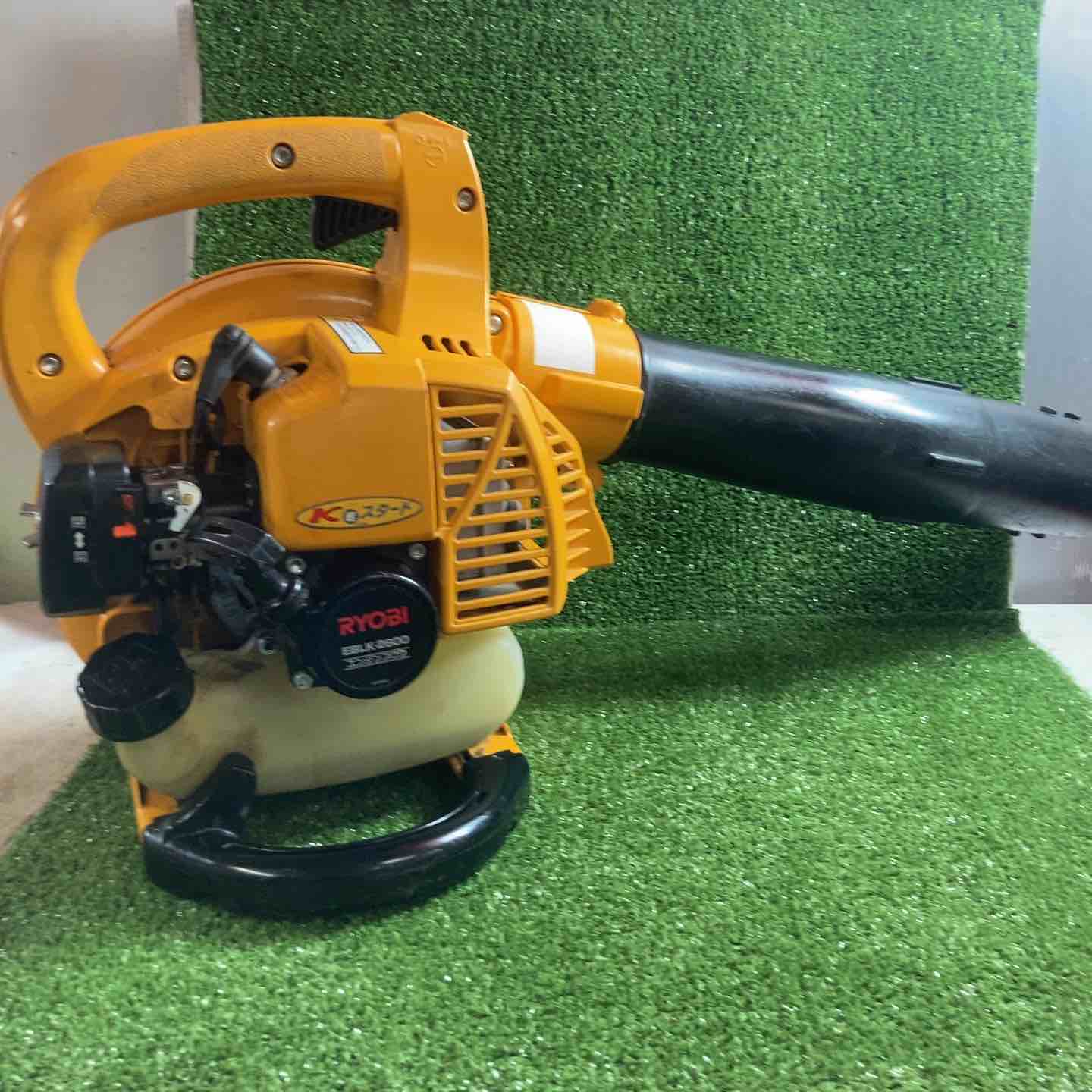 RYOBI リョービ エンジンブロワ ブロワ EBLK-2600 (D6201ksxY) ◇リョービ(RYOBI) 2スト エンジンブロワ EBLK-2600【藤沢店
