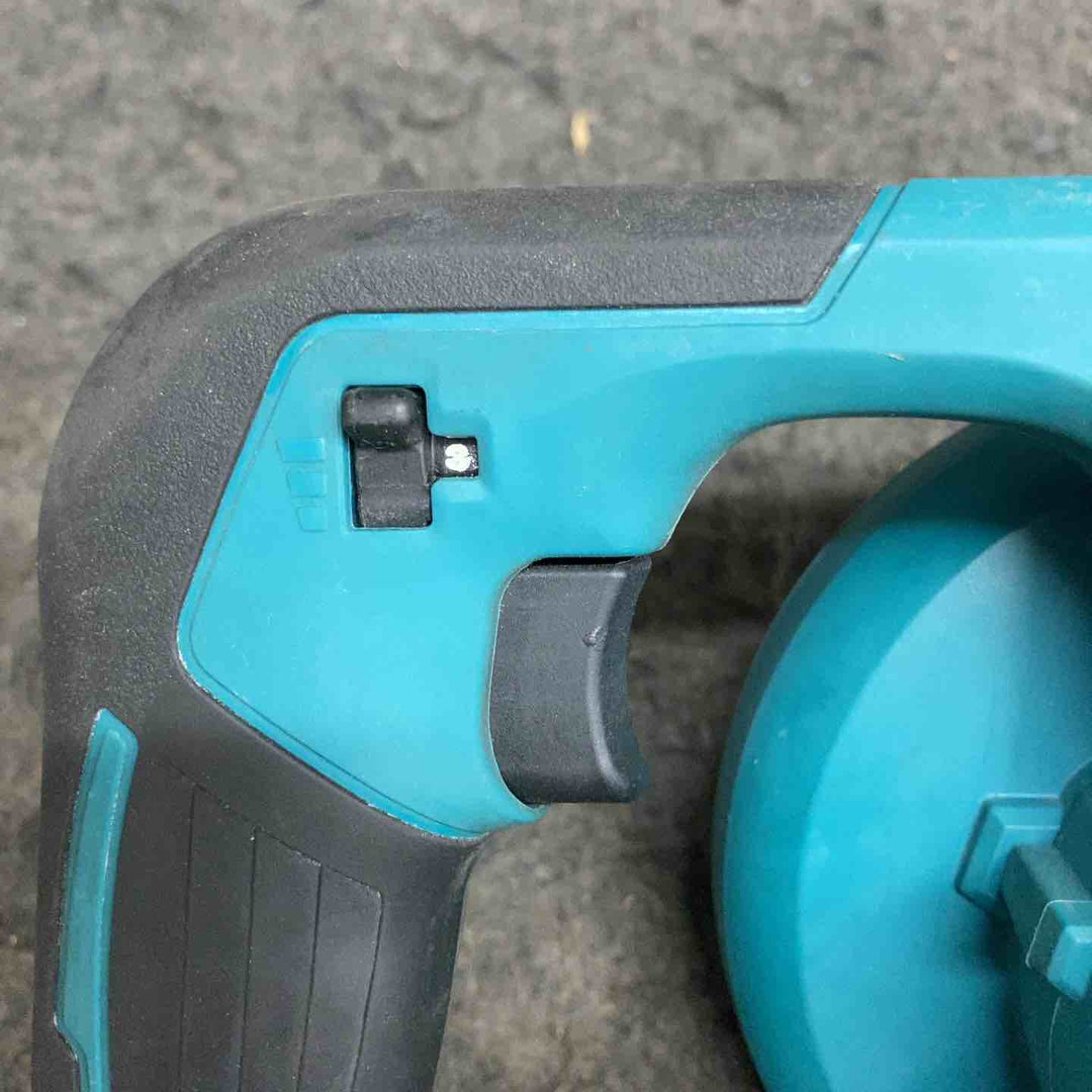 ★マキタ(makita) コードレスブロワ UB185DZ【鴻巣店】