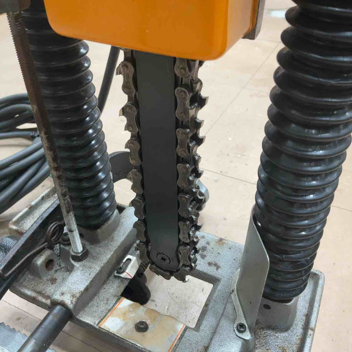 ◇マキタ(makita) チェーンノミ 7100B【草加店】