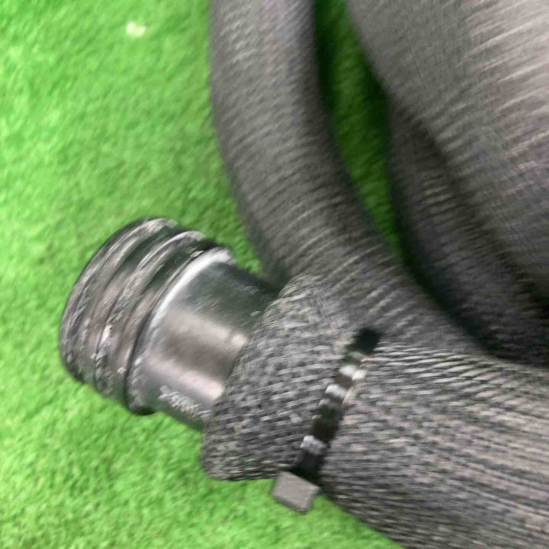 ◇HiKOKI(ハイコーキ) 小形集じん機 ダストバッグ仕様 容量18L 電機工具接続専用 粉じん専用 新帯電防止ホースφ28×5ｍ付 R30Y3(SC)【川崎店】