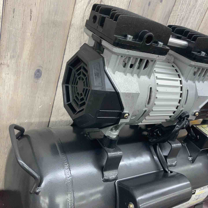 【中古品】 RETZ-LINK(コメリ) 常圧オイルレスエアーコンプレッサー RZ-SA1030EFR 【東大和店】