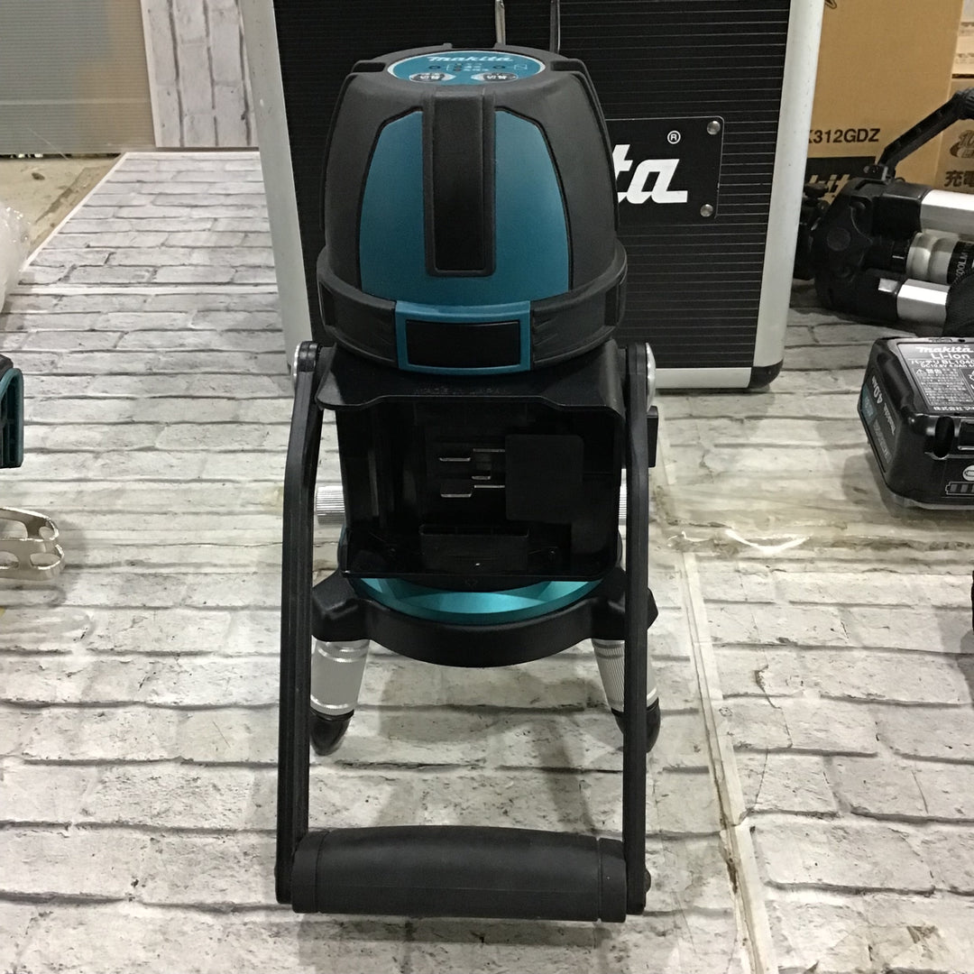 〇makita/マキタ SK312GDZ 高輝度グリーンレーザー充電式 屋内・屋外用 おおがね・通り芯・ろく【川口店】