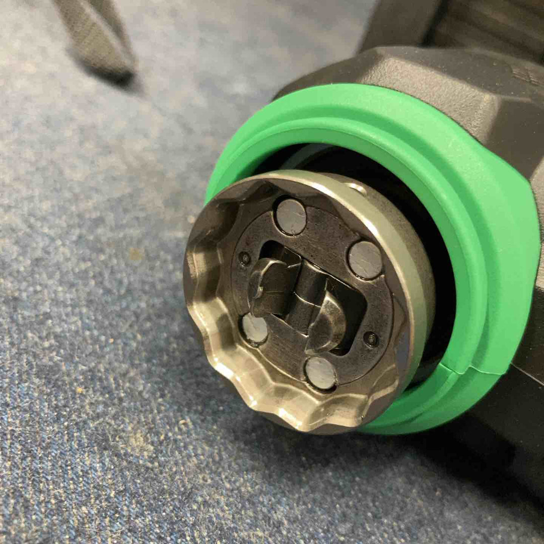 【未使用品】★ハイコーキ(HIKOKI ※旧:日立工機) コードレスマルチツール CV36DMA(XPZ) 36V バッテリー1個・充電器つき【八潮店】