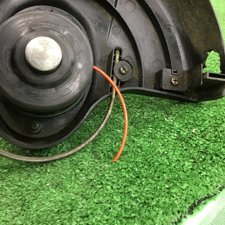 【店頭受取り限定】◇マキタ 充電式草刈機 14.4V 260mm (本体のみ) MUR141DZ【桶川店】