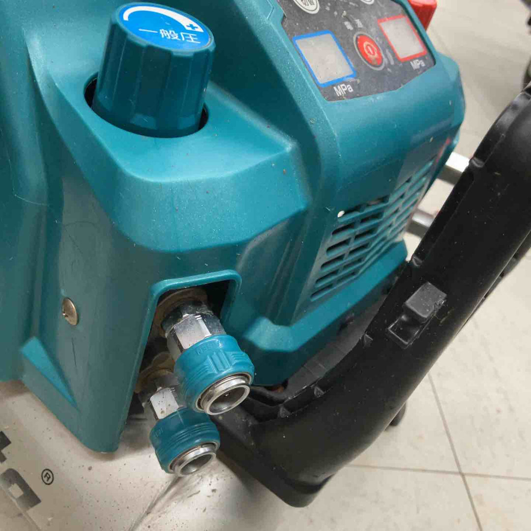 ★マキタ(makita) 常圧高圧エアコンプレッサー AC462XL【鴻巣店】