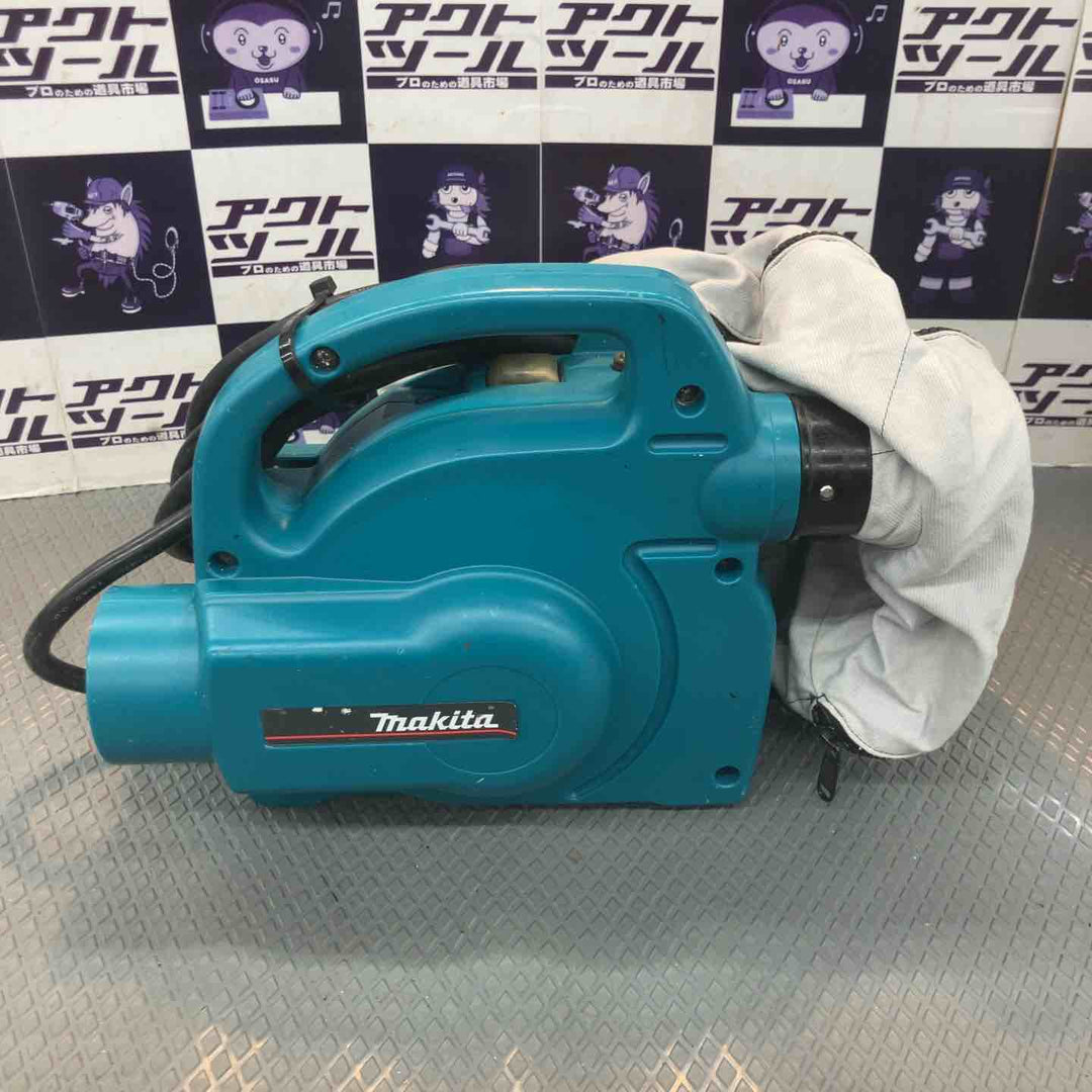 【中古品】マキタ(makita) 小型集じん機 乾式 450(P)【所沢店】