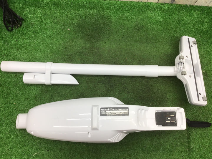 ☆マキタ(makita) コードレスクリーナー CL107FDSHW【富山店】◇M
