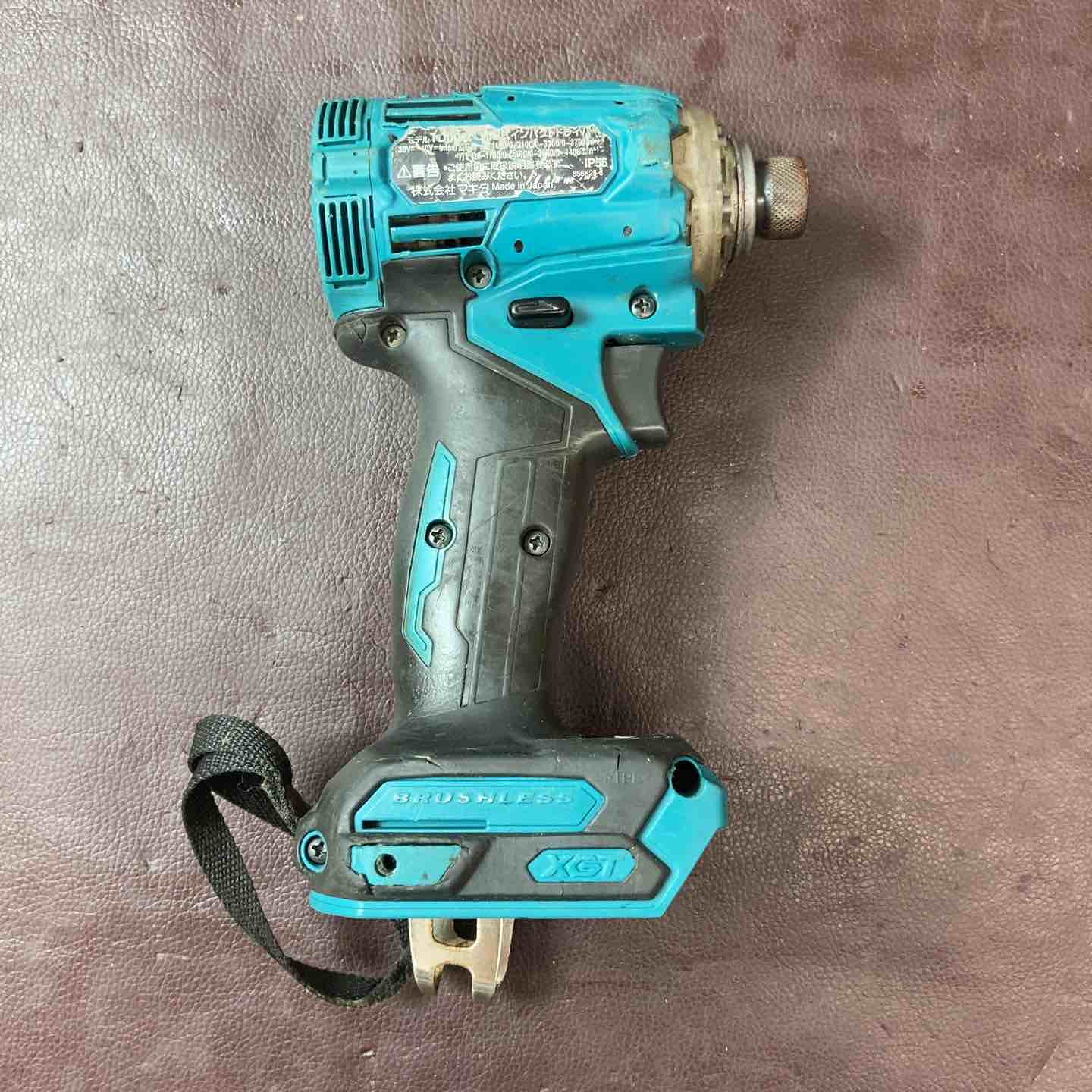 中古品】 マキタ(makita) コードレスインパクトドライバー TD001GZ