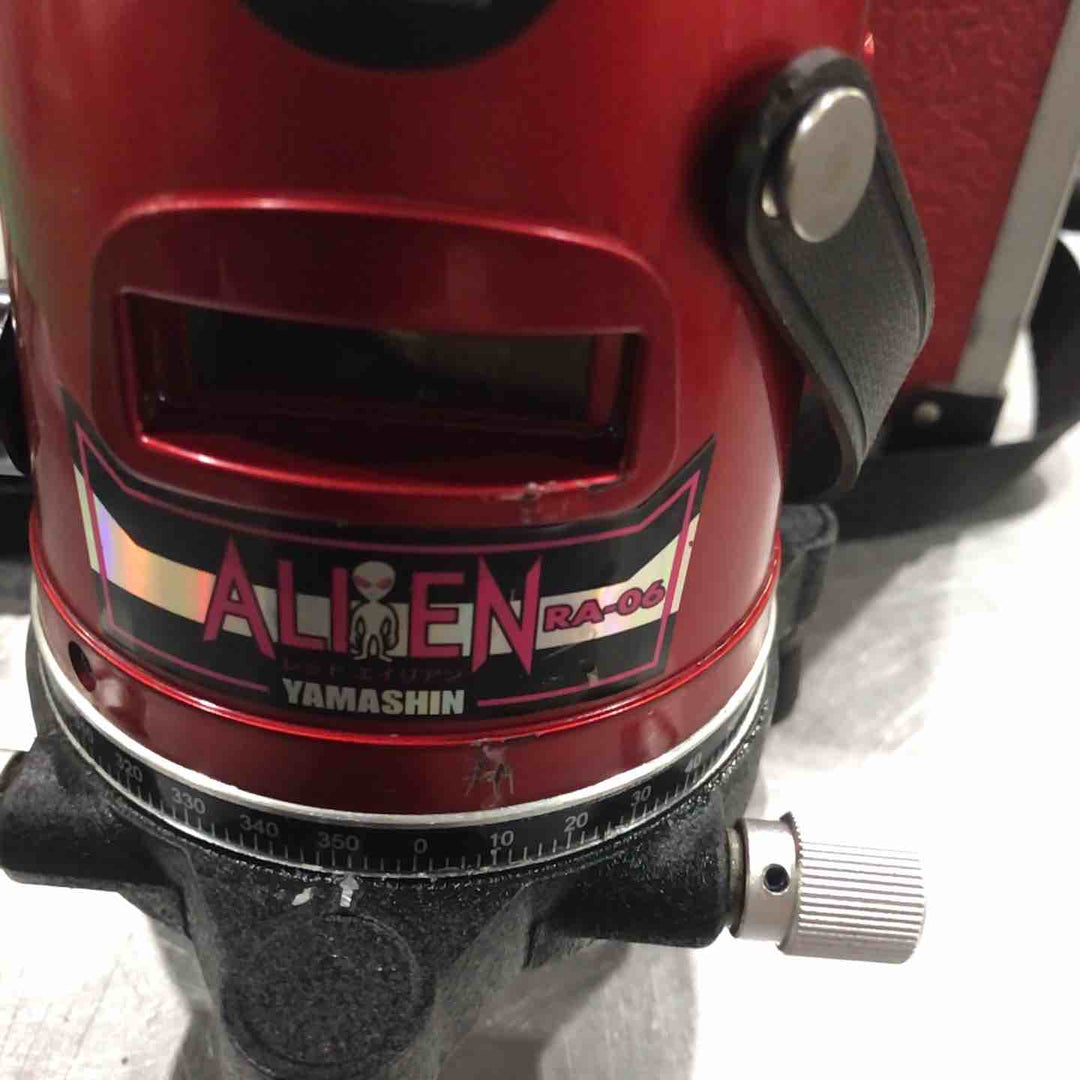 ◇山真製鋸(YAMASHIN) レッドエイリアン レーザー墨出し機 RA-06【川口店】