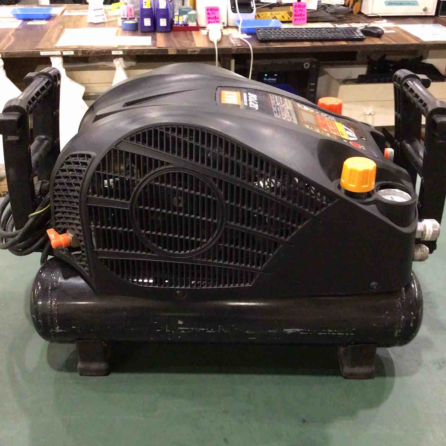 ☆マックス(MAX) エアコンプレッサー AK-HH1270E_ブラック【川口店