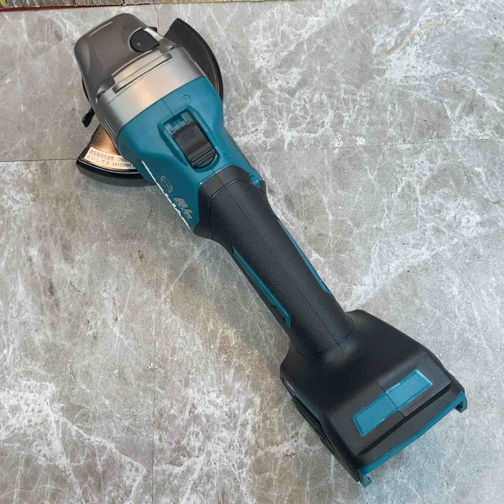 ★マキタ(makita) コードレスディスクグラインダ GA002GZ【八潮店】