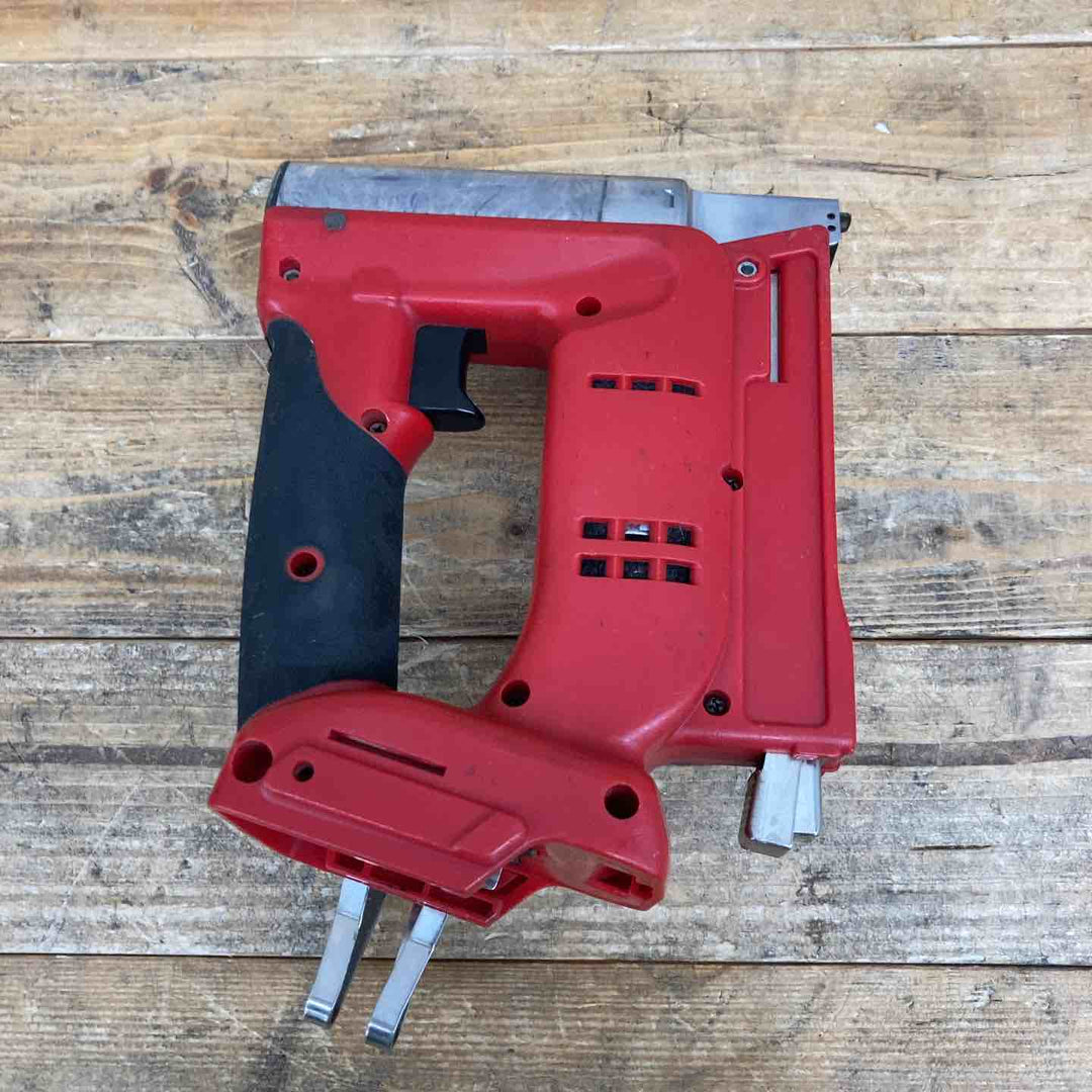 【中古品】 マックス(MAX) コードレスタッカ(本体のみ) 14.4V TG-Z3 【東大和店】