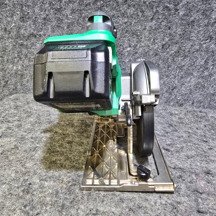 【中古品・マルチボルトバッテリー付き！】ハイコーキ(HIKOKI ※旧:日立工機) コードレス丸のこ C3605DB(NN)【桶川店】