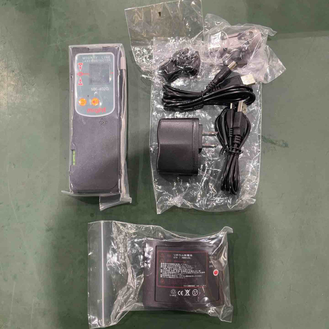◇マイト工業(might) グリーンレーザー墨出し器 MGL-411GP 矩十字・横 受光器・三脚セット【川口店】