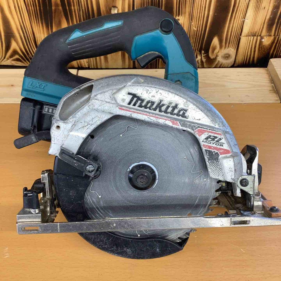 マキタ(makita) コードレス丸のこ HS631DZ DIY 木材 プラスチック 金属 コンクリート 切断 直線切り 角材の横引き 縦切り 溝掘り 留め継ぎ 【越谷店】