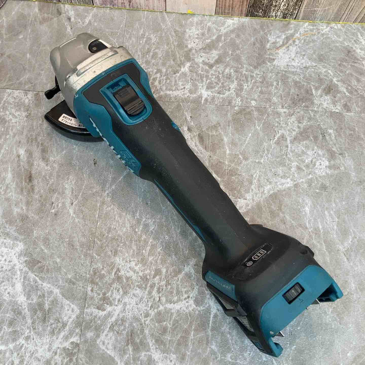 ★マキタ(makita) 100mmコードレスディスクグラインダ GA412DZ【八潮店】