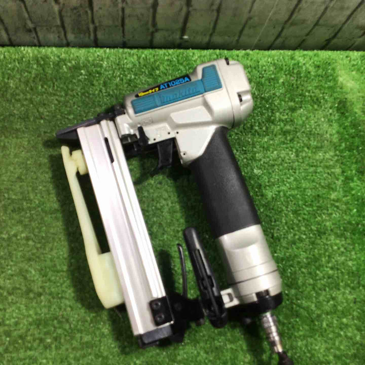 ◇マキタ(makita) 常圧エアタッカ 10mm AT1025AK【川口店】