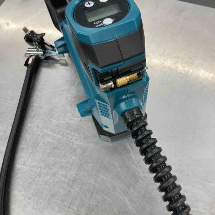 ★マキタ(makita) コードレス空気入れ MP180DZ【戸田店】