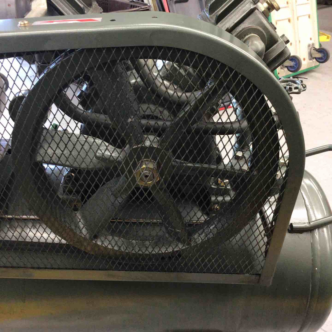 【店頭受取り限定】【165】iwata エアーコンプレッサ SP-22NBR ３馬力直結型【戸田店】