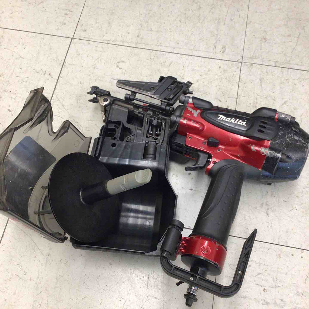 【中古品】 マキタ/makita 高圧エア釘打ち機 AN930H 【鴻巣店】