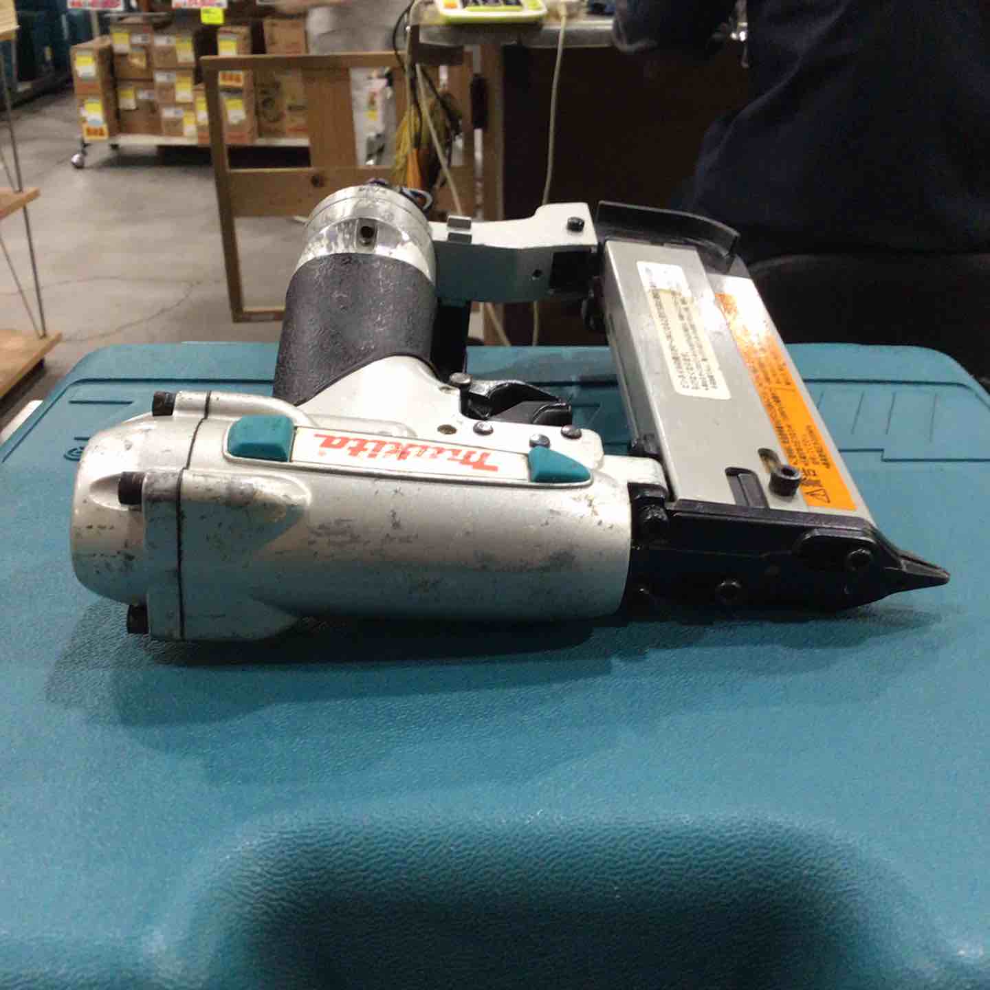☆マキタ(makita) 常圧ピンネイラ AF351【川口店】 – アクトツール
