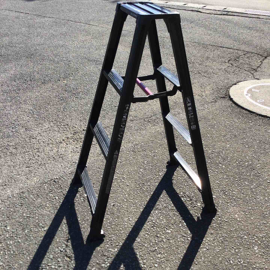 【現状品 / 店頭受取り限定】 長谷川工業/Hasegawa 伸縮専用脚立 脚軽伸縮ブラック 4段 RZSB-12 (RZSB12) 【鴻巣店】