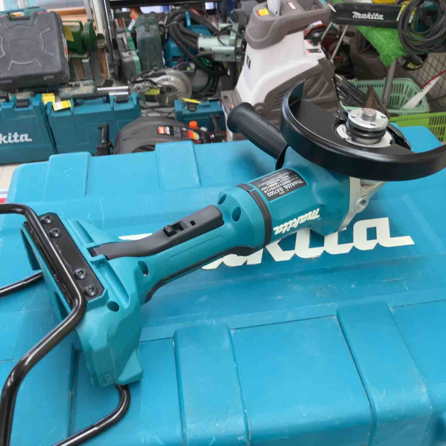 ☆マキタ(makita) 180mmコードレスディスクグラインダ GA700DZ【鴻巣店