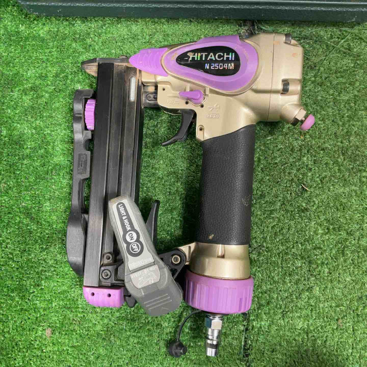 ☆ハイコーキ(HIKOKI ※旧:日立工機) 常圧エアタッカ N2504M【草加店】