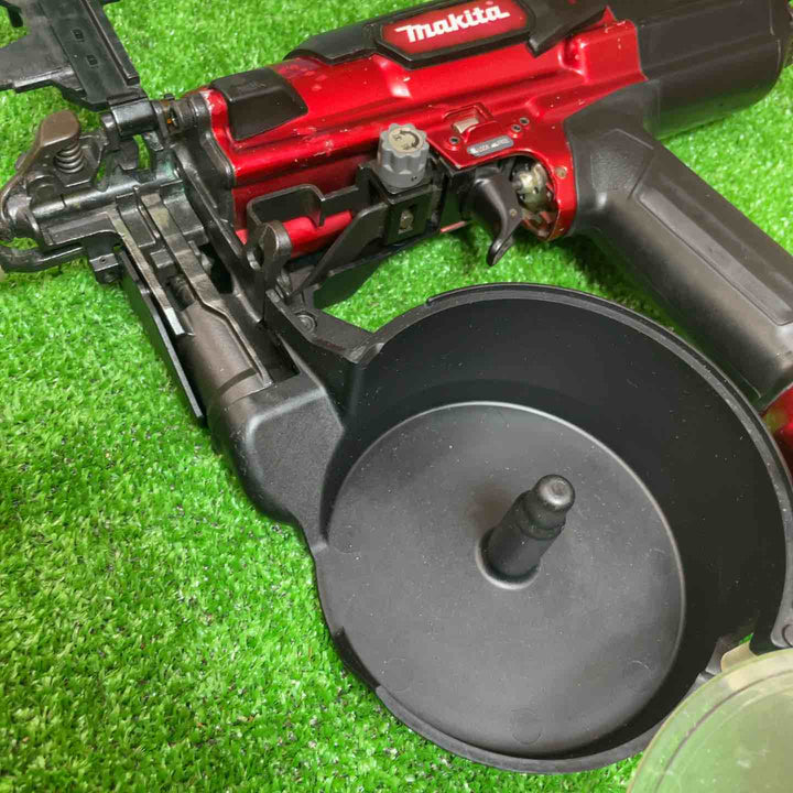 マキタ(makita) 高圧エアネジ打ち機 AR411HR【桶川店】