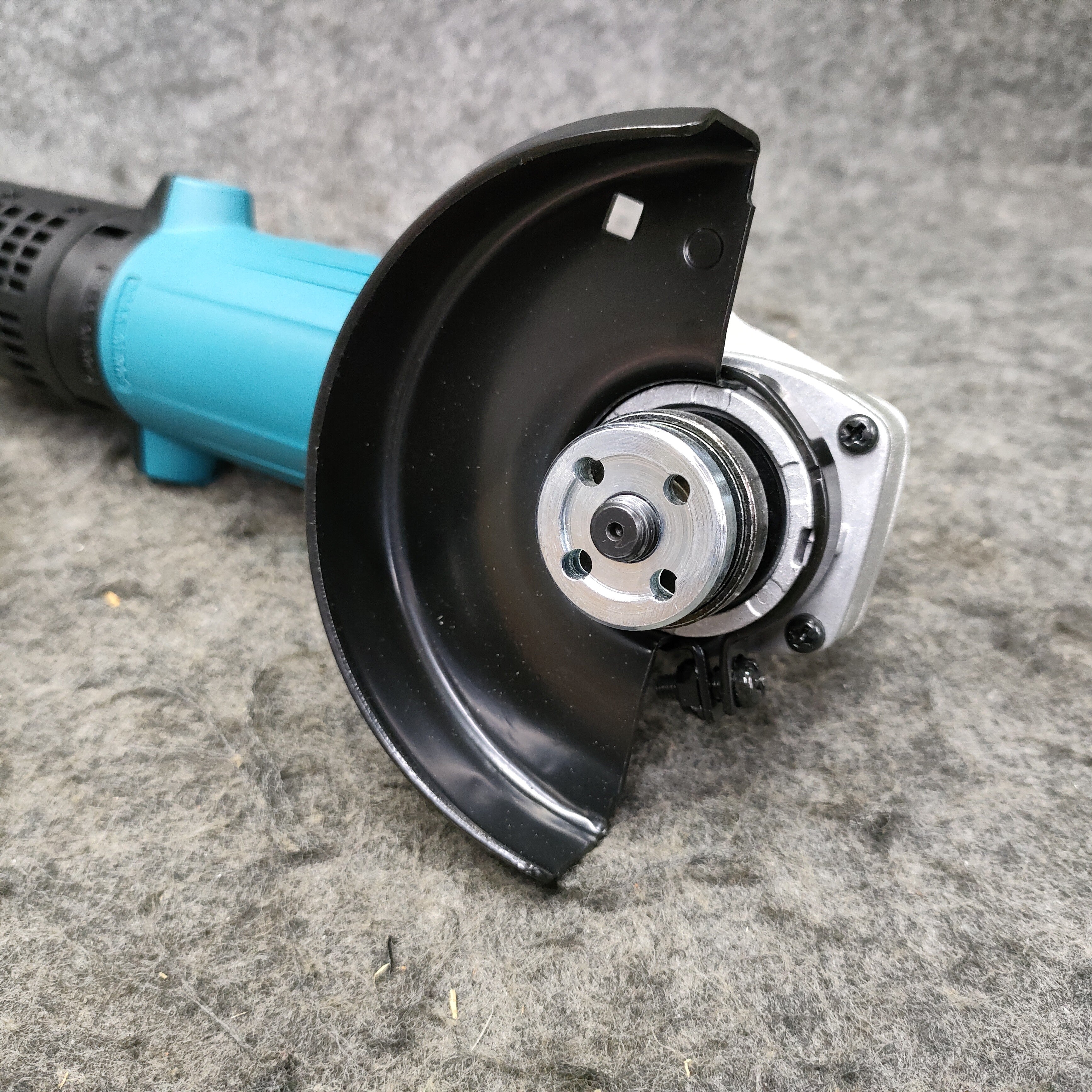 ☆マキタ(makita) 100mmディスクグラインダ 9533B【桶川店】 – アクト