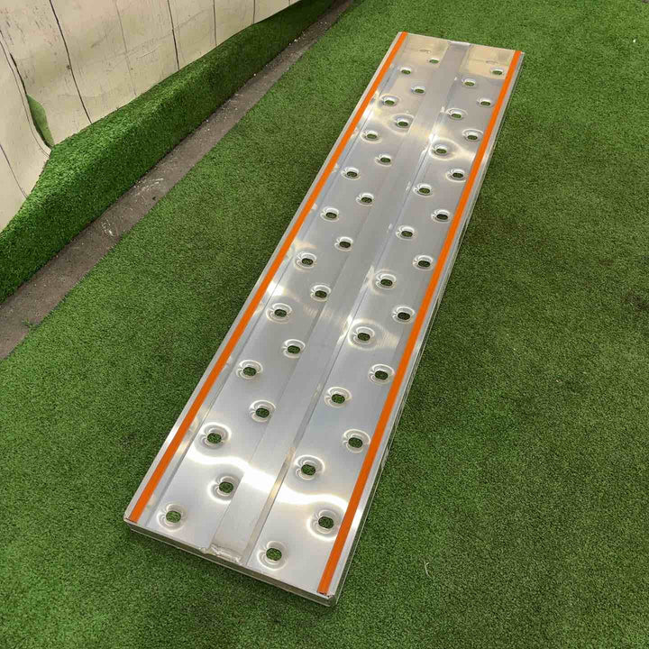 長谷川工業/Hasegawa 1mアルミ足場板4枚組 アルステージ 仮設工業会認定品 (定番) AD-31 (16092)【川口店】