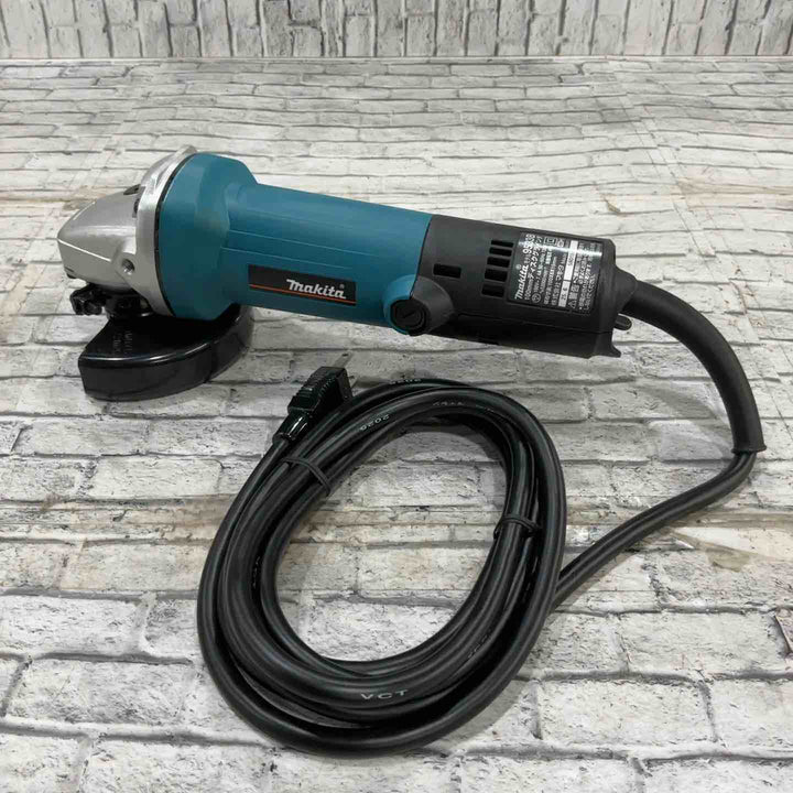☆マキタ(makita) 100mmディスクグラインダ 9533B【川口店】