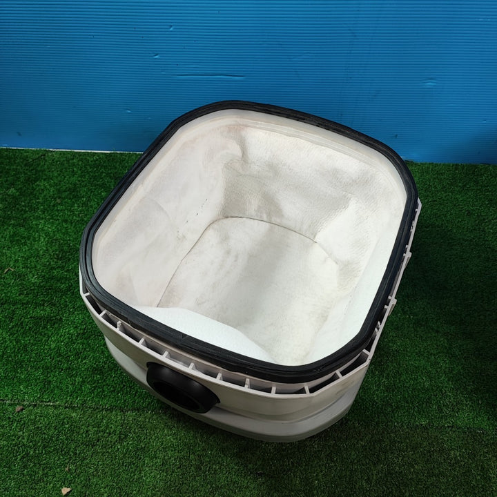 ★マキタ(makita) 集じん機 乾湿両用 VC0820【岩槻店】