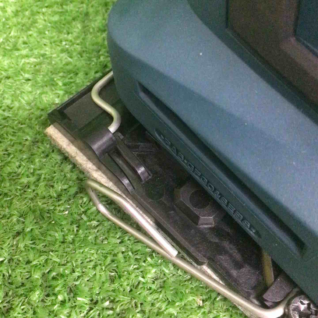 【中古品】 ボッシュ/BOSCH 18Vバッテリー吸じんオービタルサンダー GSS18V-LIH 【鴻巣店】