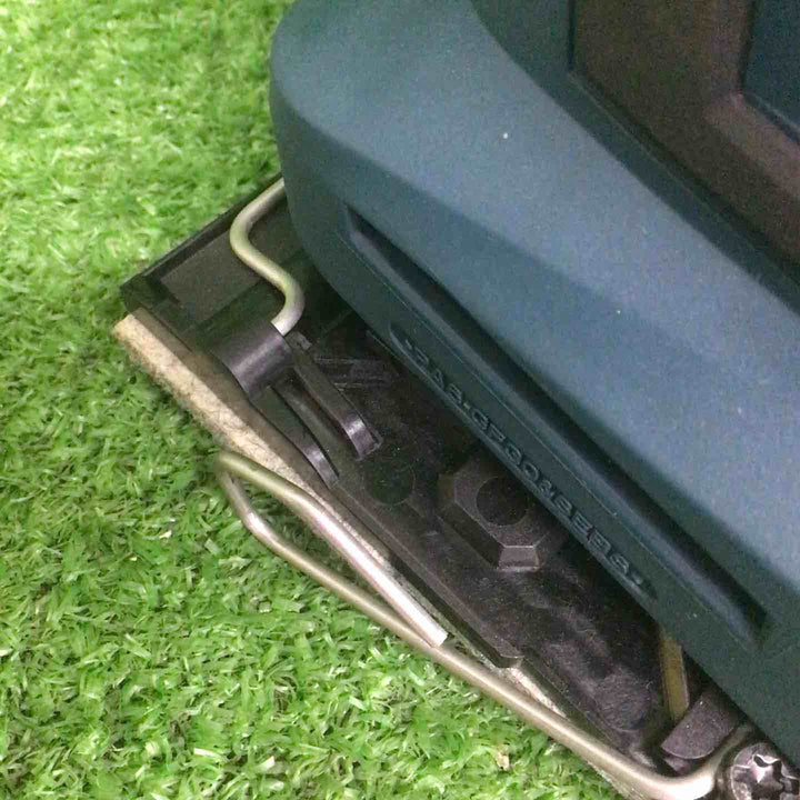 【中古品】 ボッシュ/BOSCH 18Vバッテリー吸じんオービタルサンダー GSS18V-LIH 【鴻巣店】