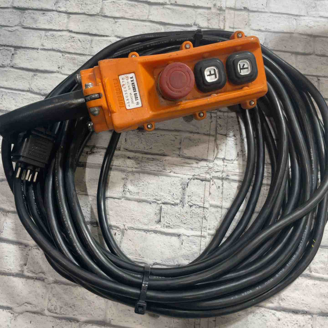 【中古品】◇トーヨーコーケン(TKK) ベビーホイスト 230kg 20m BH-N820【八潮店】