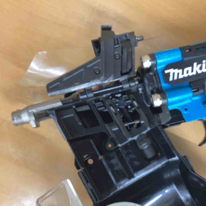 ★マキタ(makita) 高圧エア釘打ち機 AN936HM【越谷店】