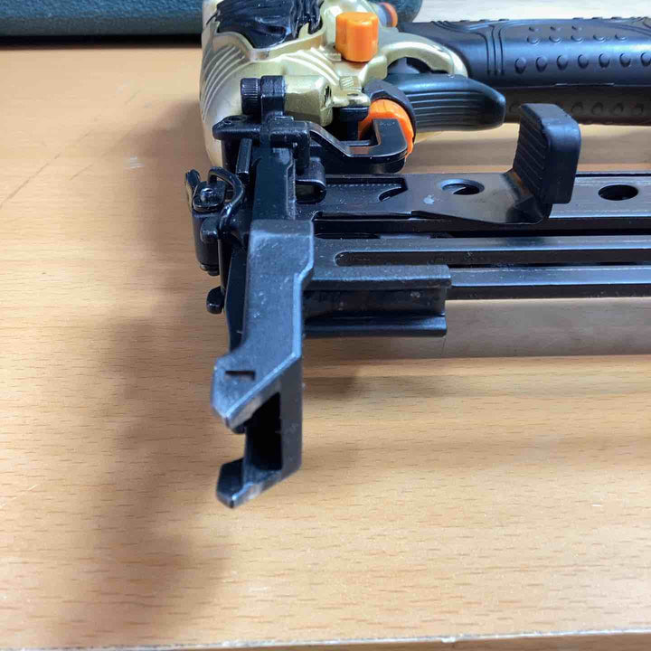 ★ハイコーキ(HIKOKI ※旧:日立工機) 高圧フロアタッカ N5004HMF【越谷店】