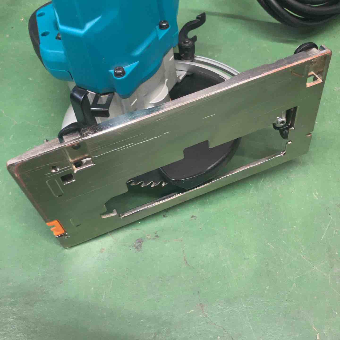 中古品】 マキタ/makita 電子マルノコ・5735C 【桶川店】 – アクト